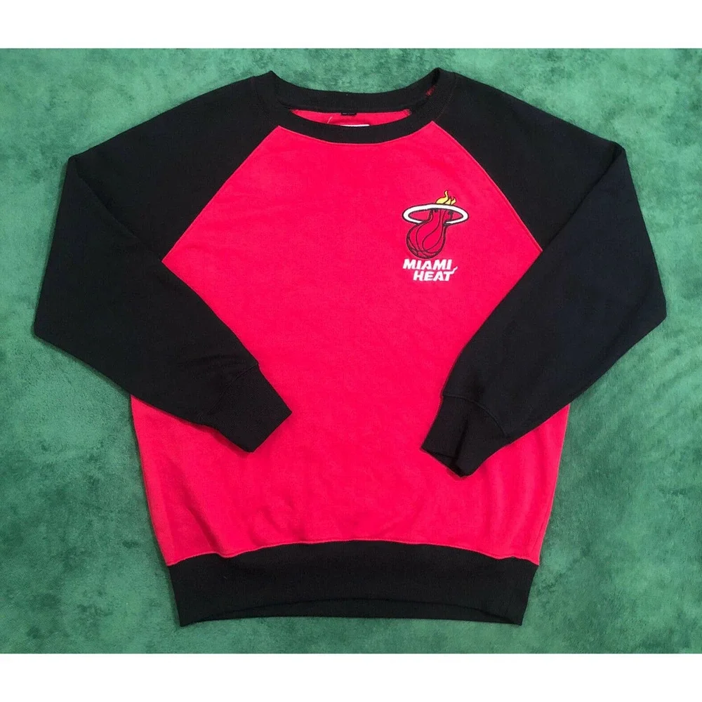 Miami Heat NBA Logo Pullover Retro Crewneck Sweatshirt Size Medium M